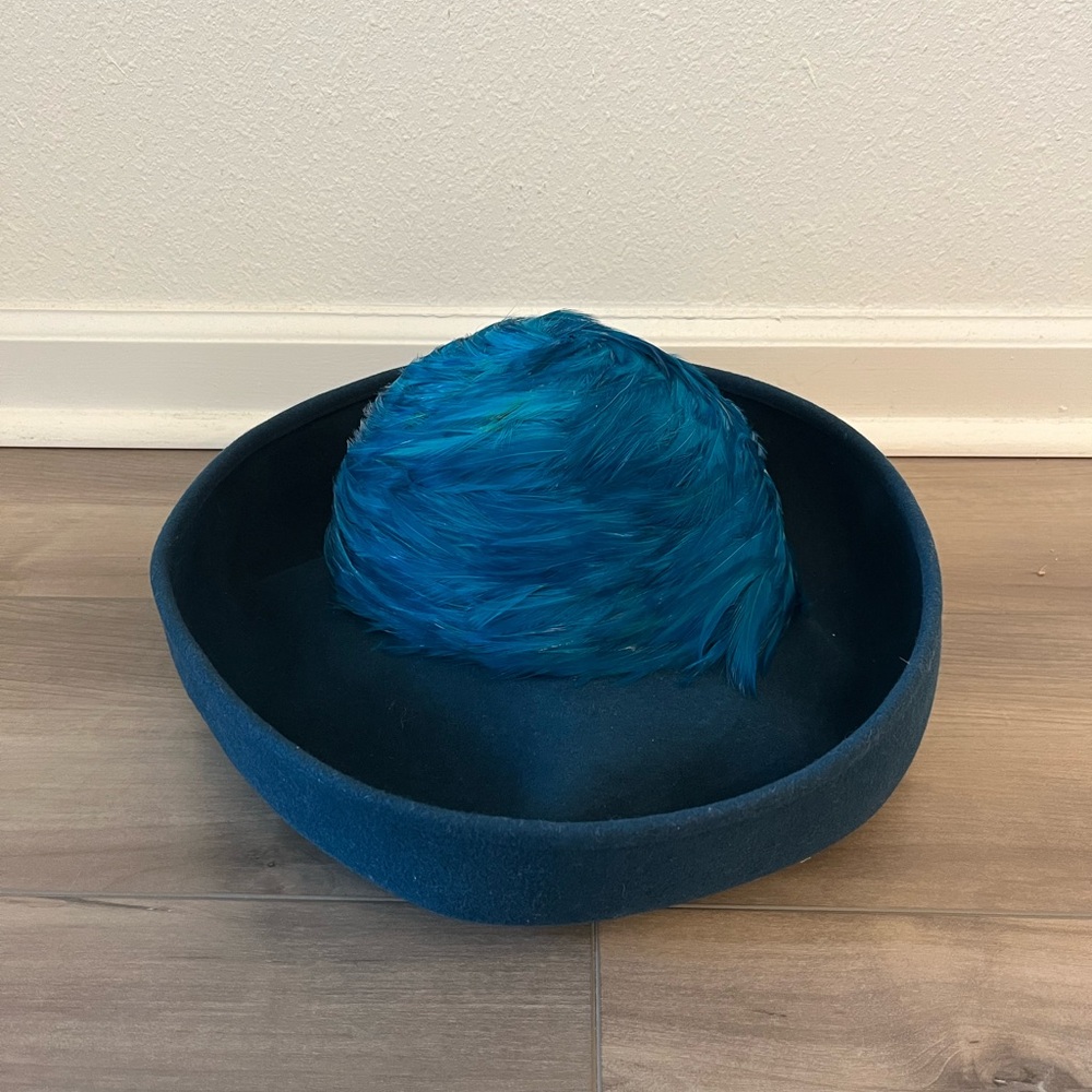 Mr John Vintage Hat OS 100%Wool Classic Feathers NY Paris Excello Made In USA